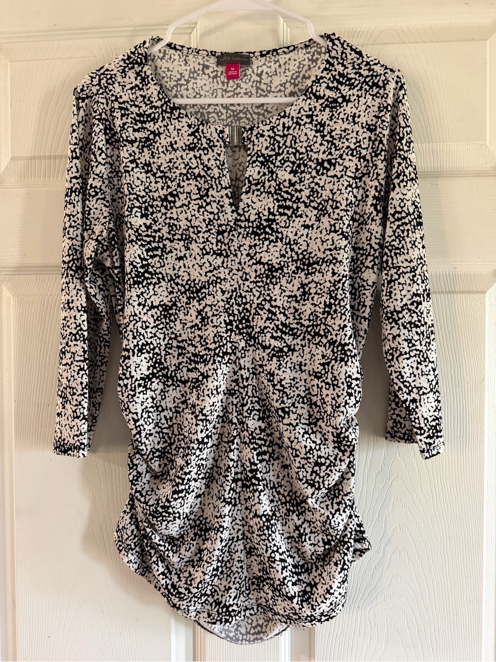 Vince Camuto Black & White Printed Ruched Tunic